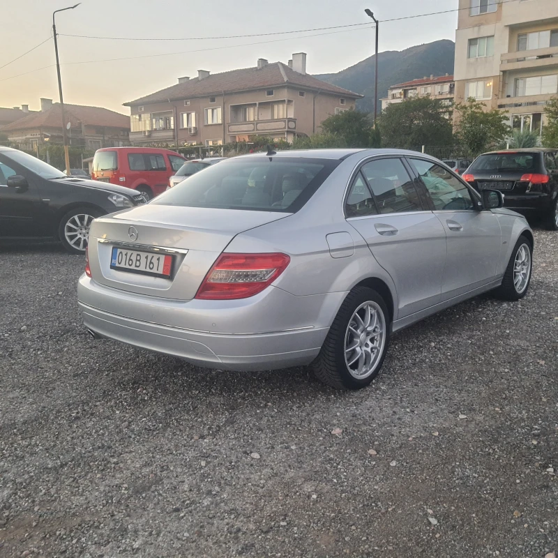 Mercedes-Benz C 220 Avantgarde, снимка 5 - Автомобили и джипове - 51728955