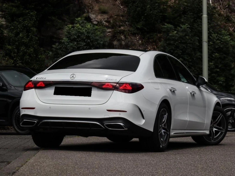 Mercedes-Benz E 450 d* AMG* 4M* DISTR* PANO* 360 CAM* , снимка 2 - Автомобили и джипове - 51758995