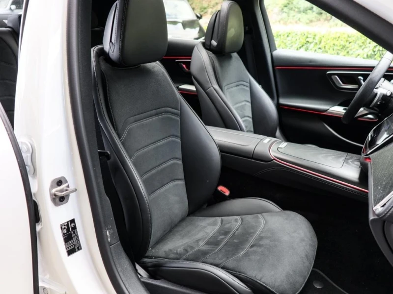 Mercedes-Benz E 450 d* AMG* 4M* DISTR* PANO* 360 CAM* , снимка 10 - Автомобили и джипове - 51758995