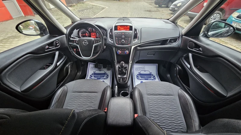 Opel Zafira 1.6i CHG 2013, снимка 8 - Автомобили и джипове - 52454137