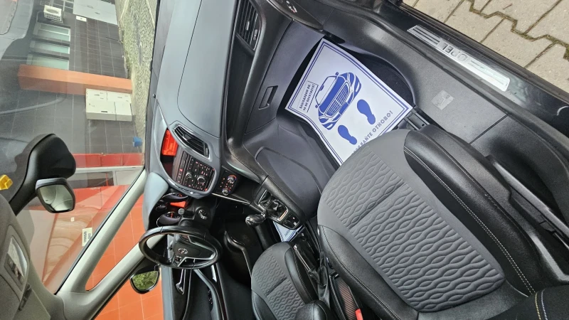 Opel Zafira 1.6i CHG 2013, снимка 10 - Автомобили и джипове - 52454137