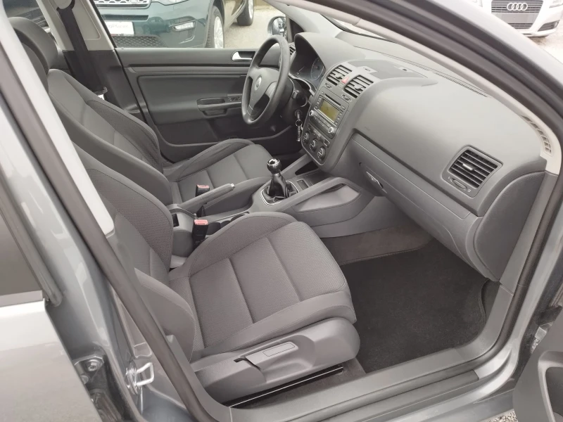 VW Golf 1.9TDI 105кс., снимка 13 - Автомобили и джипове - 52908508