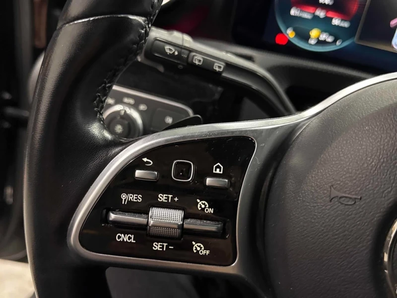 Mercedes-Benz A 250 * CARFAX * БЕЗ ПЪРВОНАЧАЛНА ВНОСКА, снимка 13 - Автомобили и джипове - 52912892