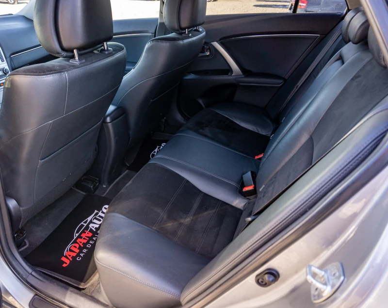 Toyota Avensis 1.8 бензин | АЛ КАНАТАРА | С ГАРАНЦИЯ!, снимка 15 - Автомобили и джипове - 52935674