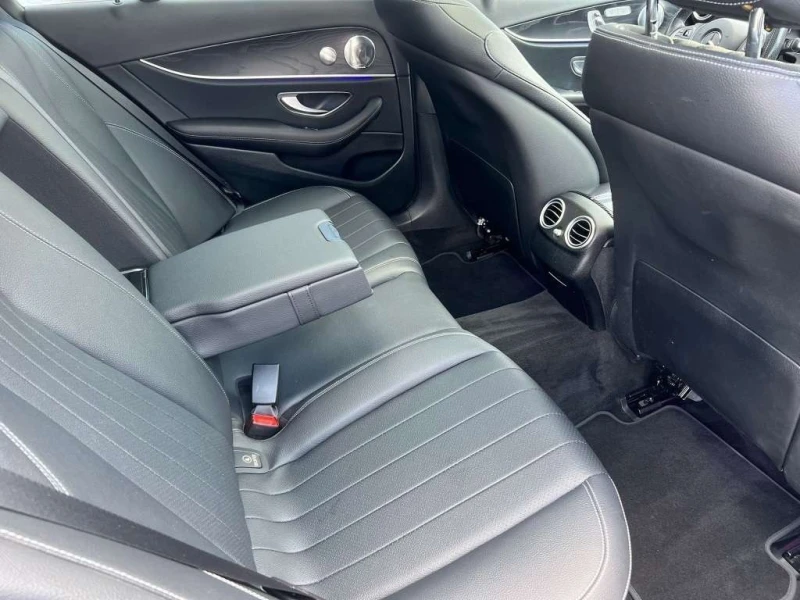 Mercedes-Benz E 300 * CARFAX * ЦЕНА ДО БГ, снимка 14 - Автомобили и джипове - 53444642