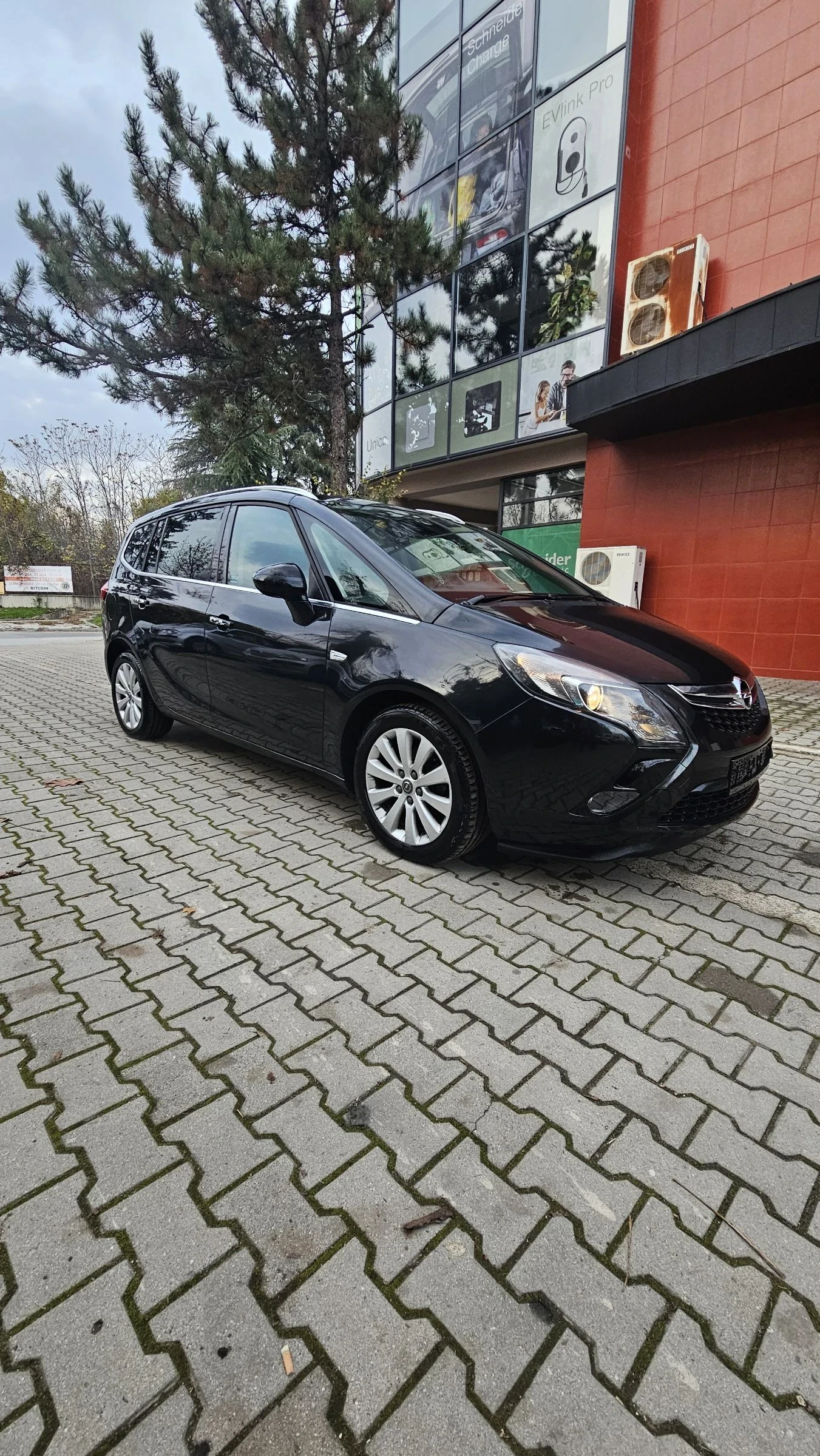 Opel Zafira 1.6i CHG 2013, снимка 1