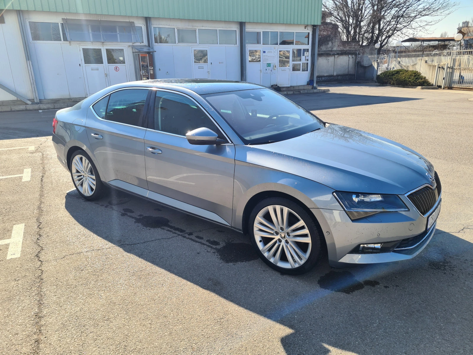 Skoda Superb 2.0 TDI - изображение 5