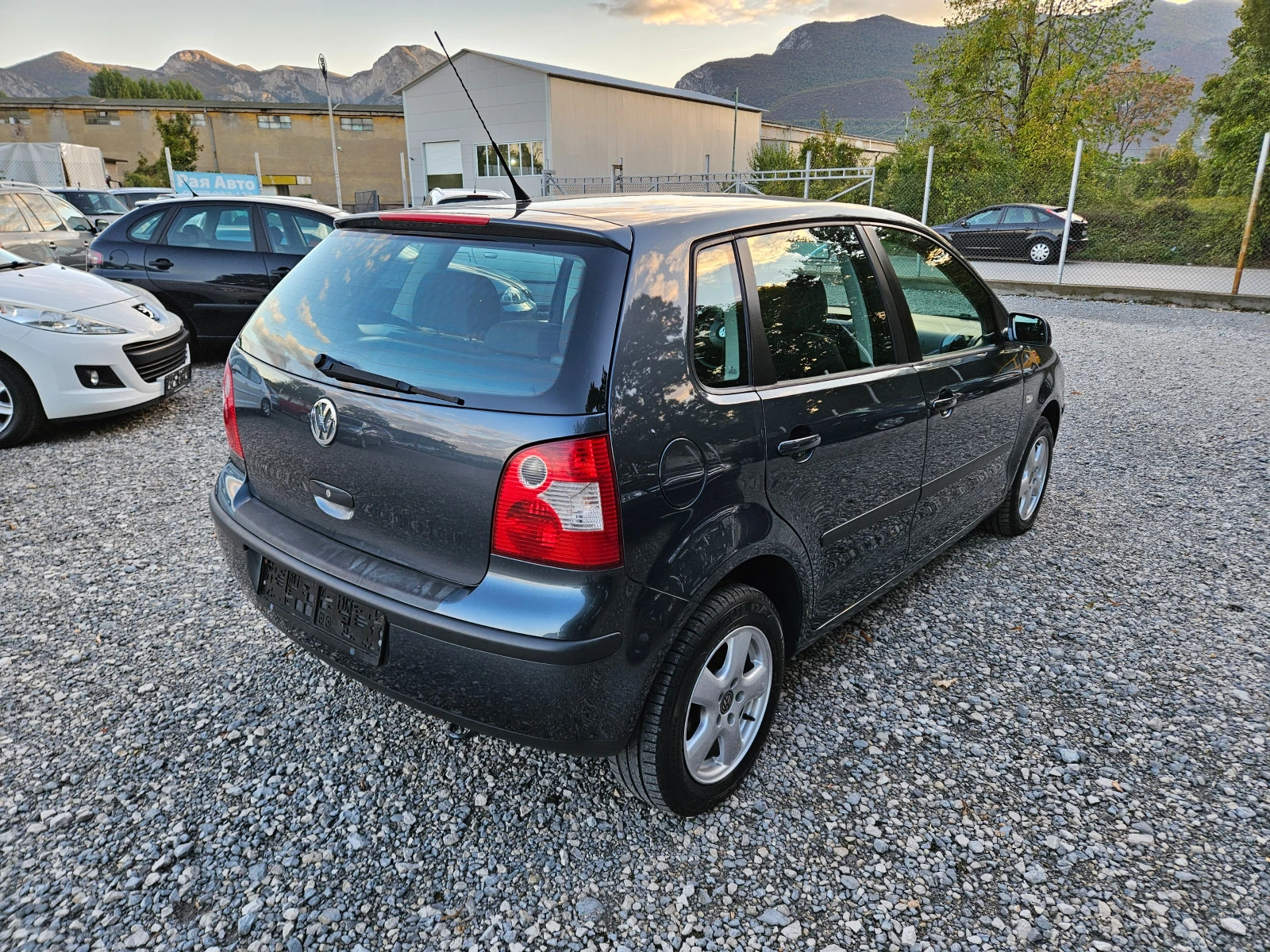 VW Polo 1.4 бензин 101кс климатроник - изображение 3