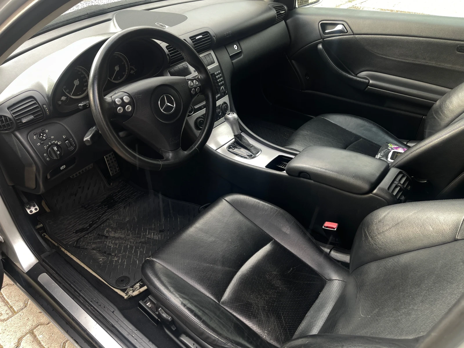 Mercedes-Benz C 220 Sport Coupe - изображение 8