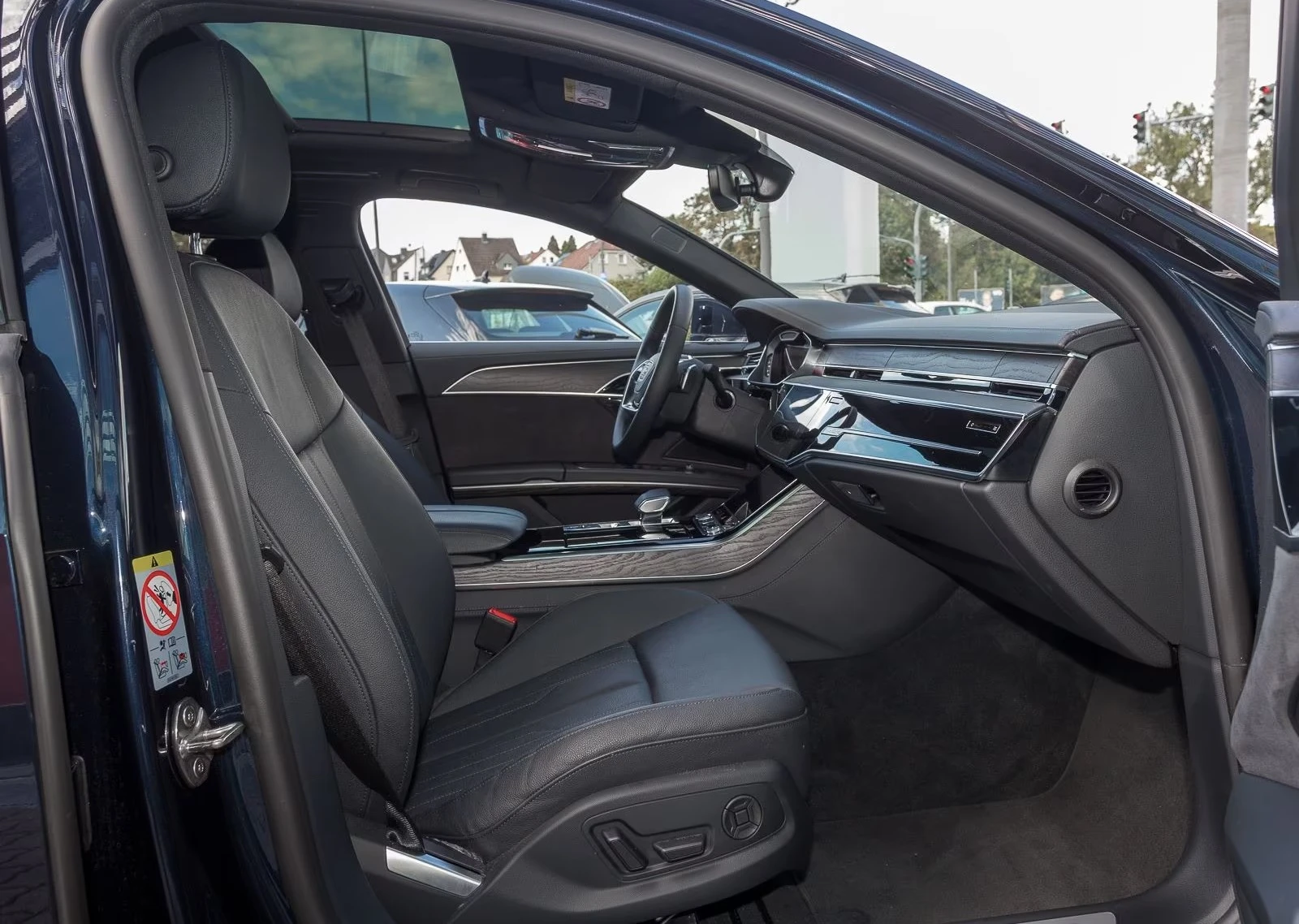 Audi A8 50 TDI Q PANO  - изображение 3