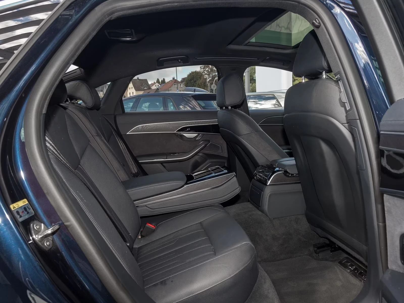 Audi A8 50 TDI Q PANO  - изображение 8