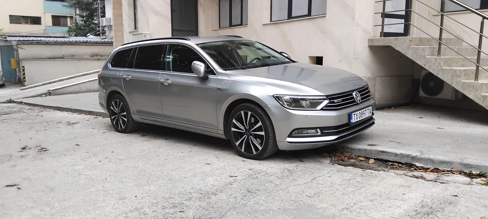 VW Passat 4MOTION 100%  183000 | Mobile.bg   1