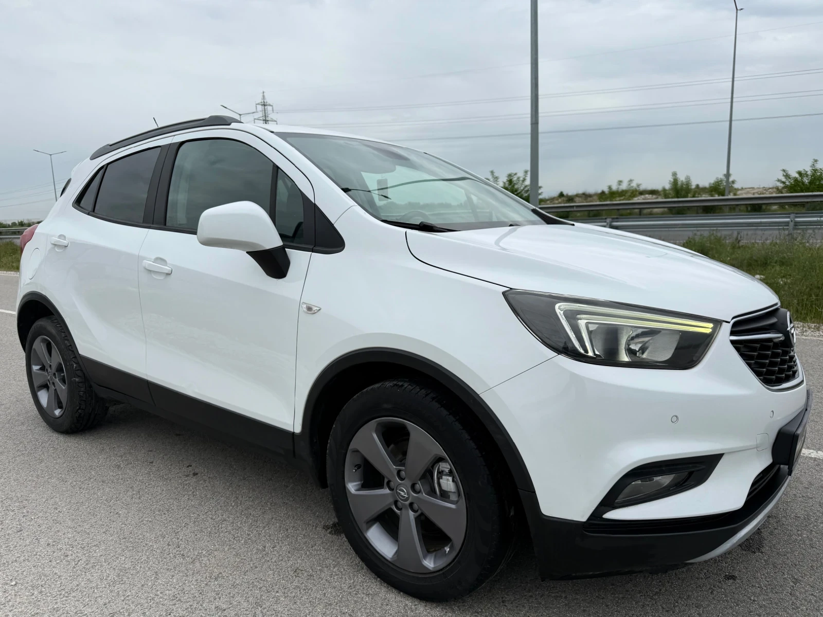 Opel Mokka X 1.6i ACTIV / NAVIGATION / PARKTRONIC / AVTOPILOT