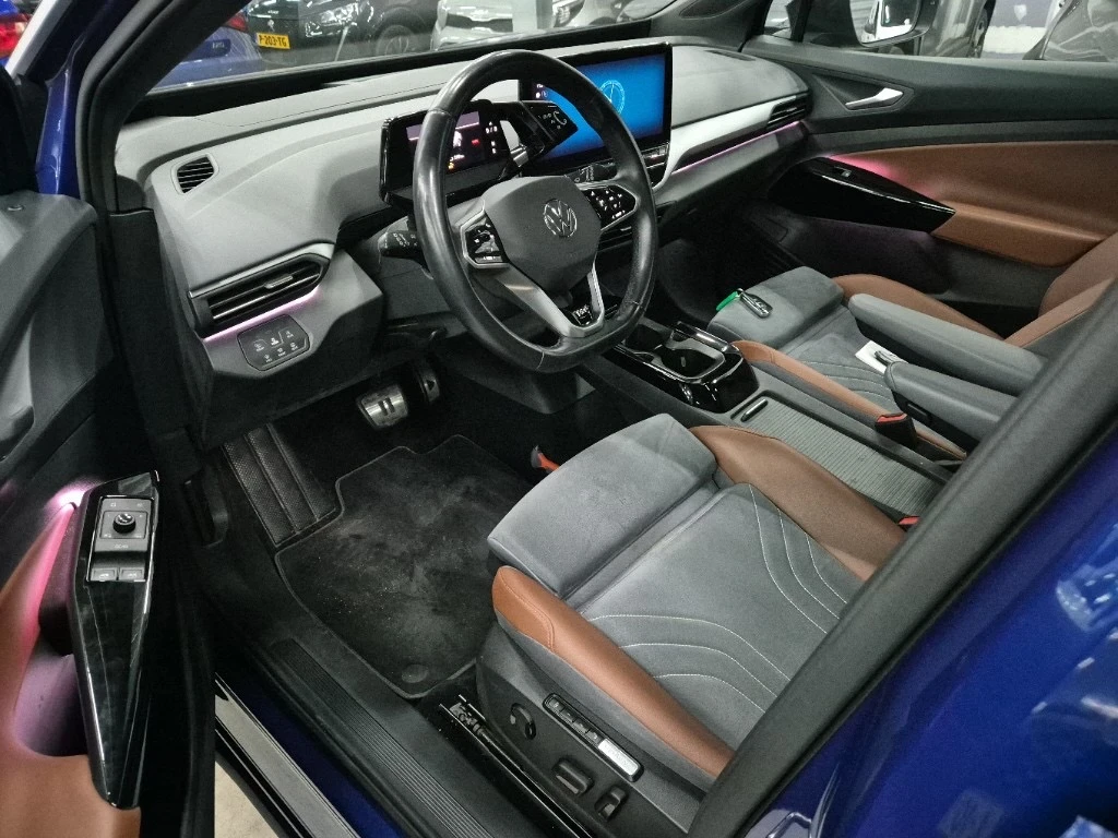 VW ID.4 1stPro/82kw/Pano/360/Memory/HeadUp/103km, снимка 6 - Автомобили и джипове - 53818722