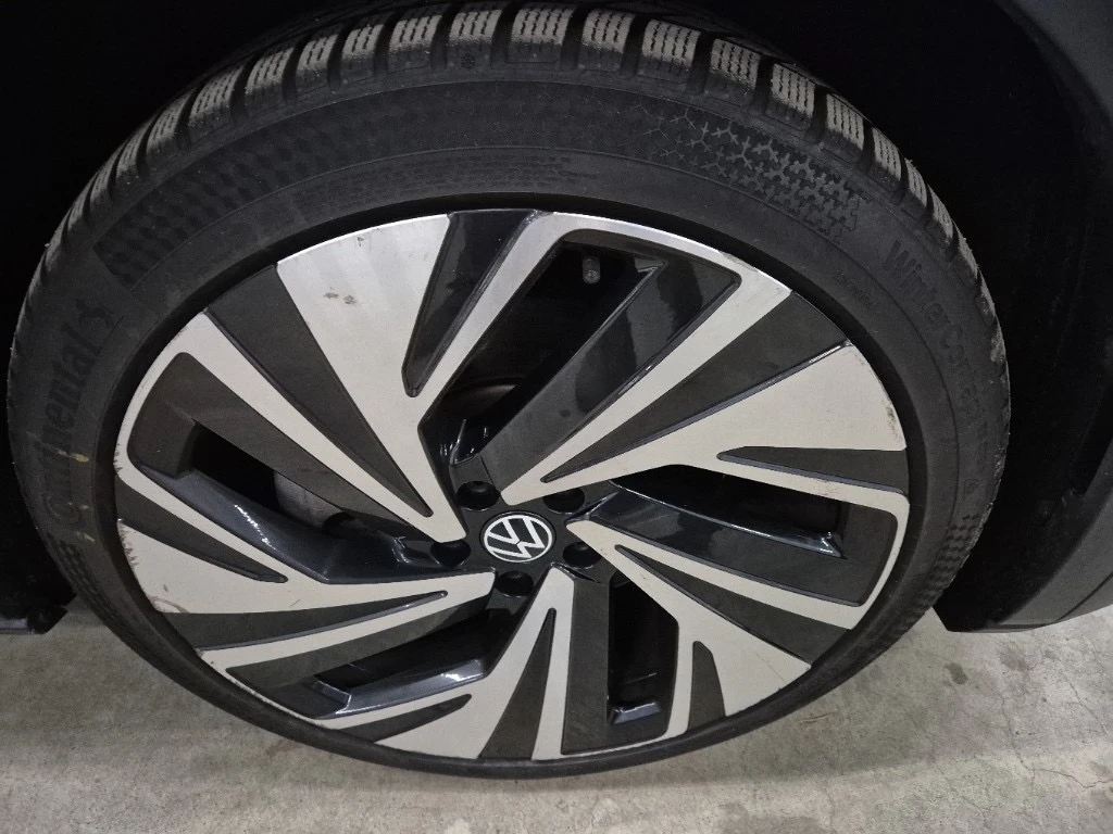 VW ID.4 1stPro/82kw/Pano/360/Memory/HeadUp/103km, снимка 12 - Автомобили и джипове - 53818722