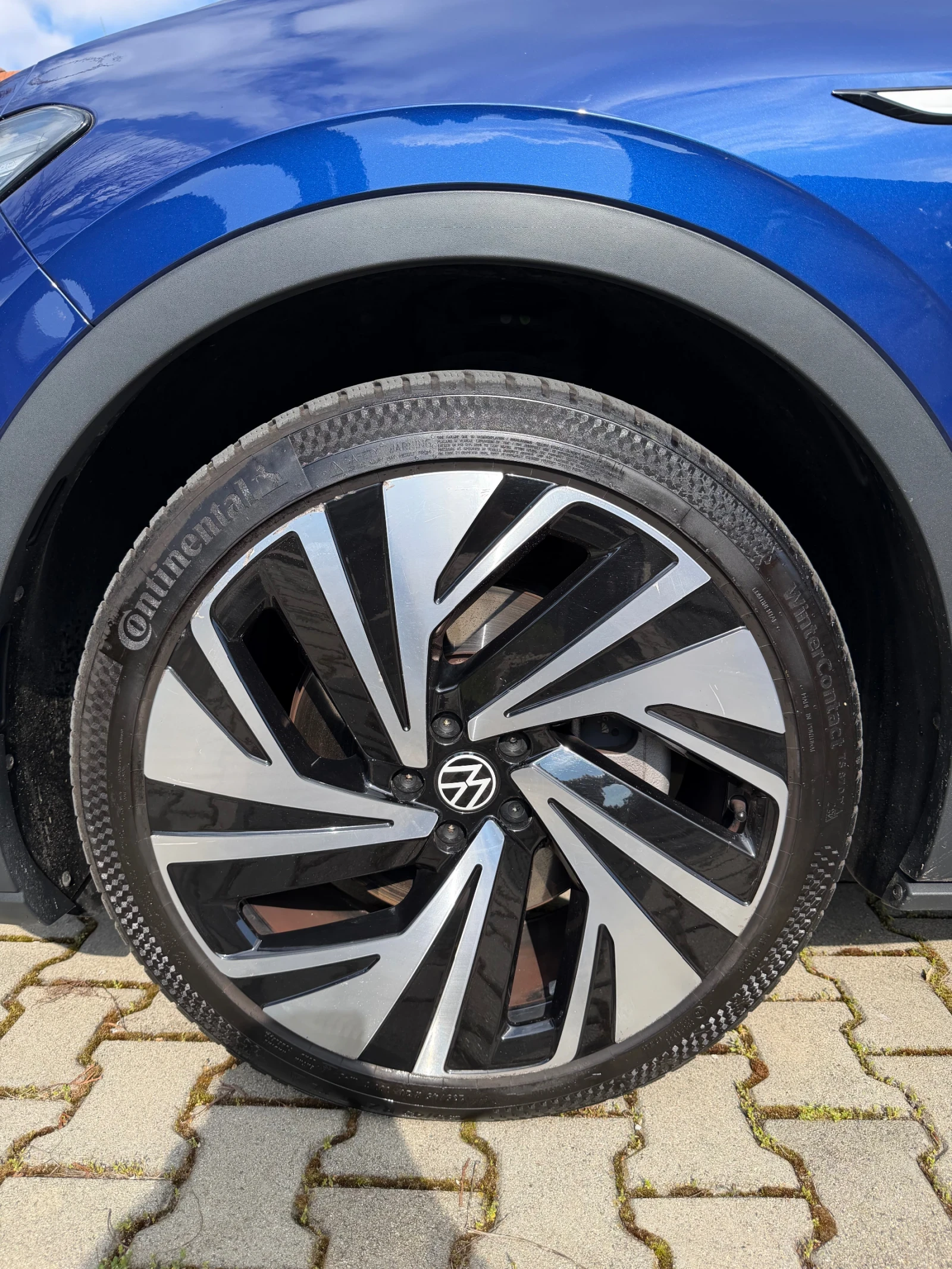 VW ID.4 1stPro/82kw/Pano/360/Memory/HeadUp/104km, снимка 17 - Автомобили и джипове - 53818722