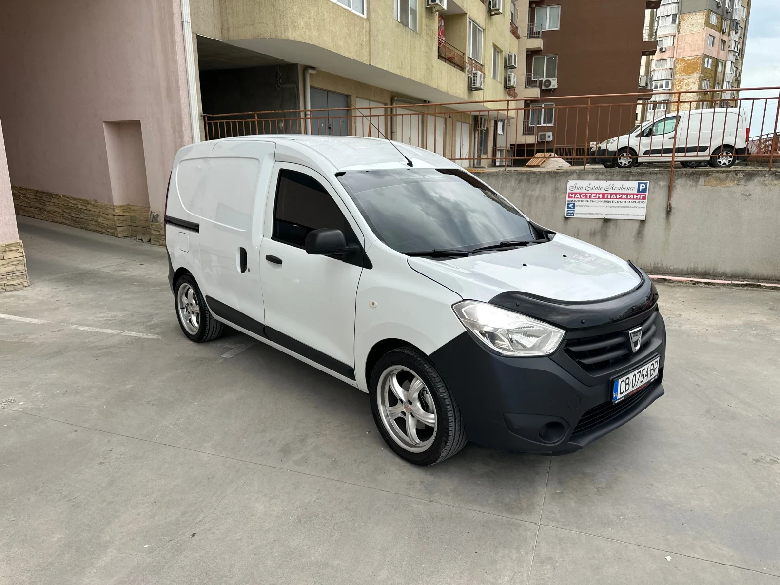 Dacia Dokker 1.6 Газ/Бензин 152000КМ, снимка 3 - Автомобили и джипове - 54198536