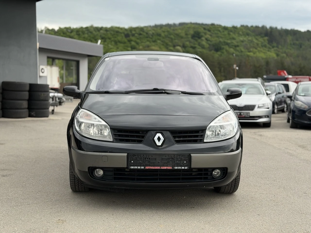 Renault Scenic 1.5dci, снимка 2 - Автомобили и джипове - 54482413