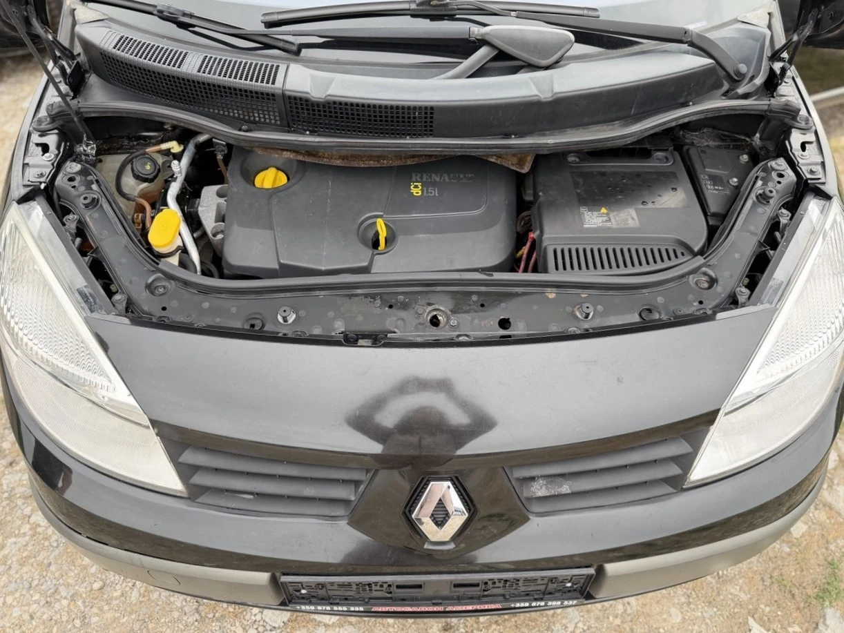 Renault Scenic 1.5dci, снимка 17 - Автомобили и джипове - 54482413