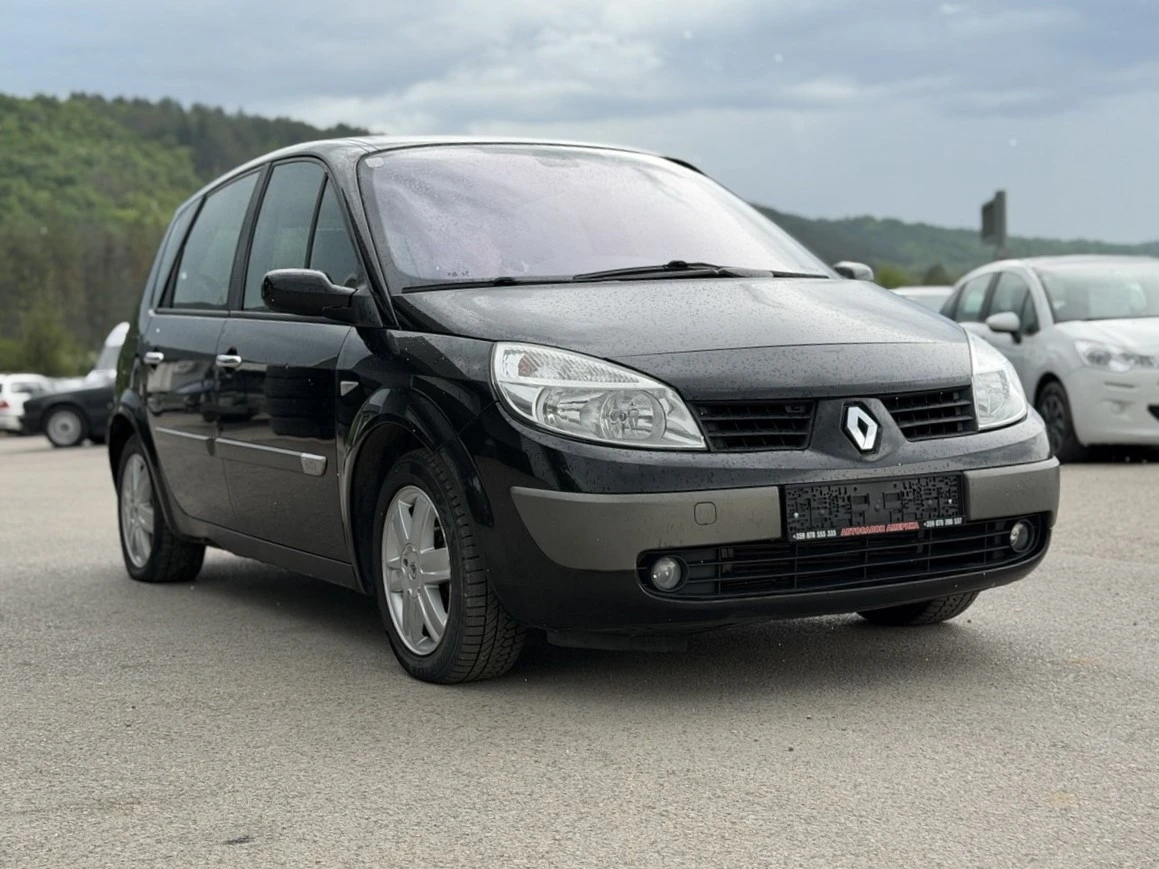 Renault Scenic 1.5dci, снимка 3 - Автомобили и джипове - 54482413