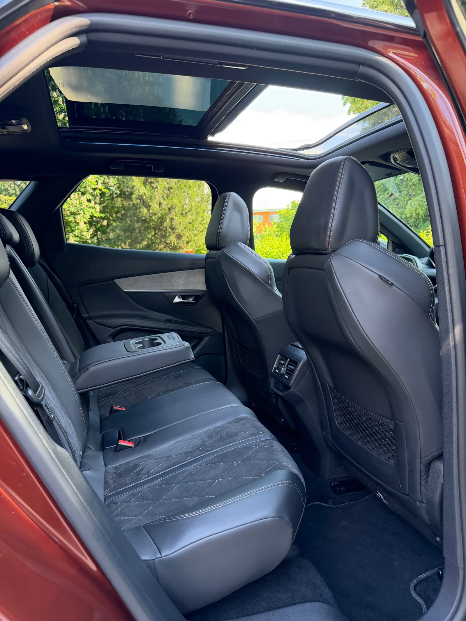 Peugeot 3008 * GT* 2.0HDI* ПАНО* МАСАЖ* ФУЛ* 360* , снимка 12 - Автомобили и джипове - 54567643