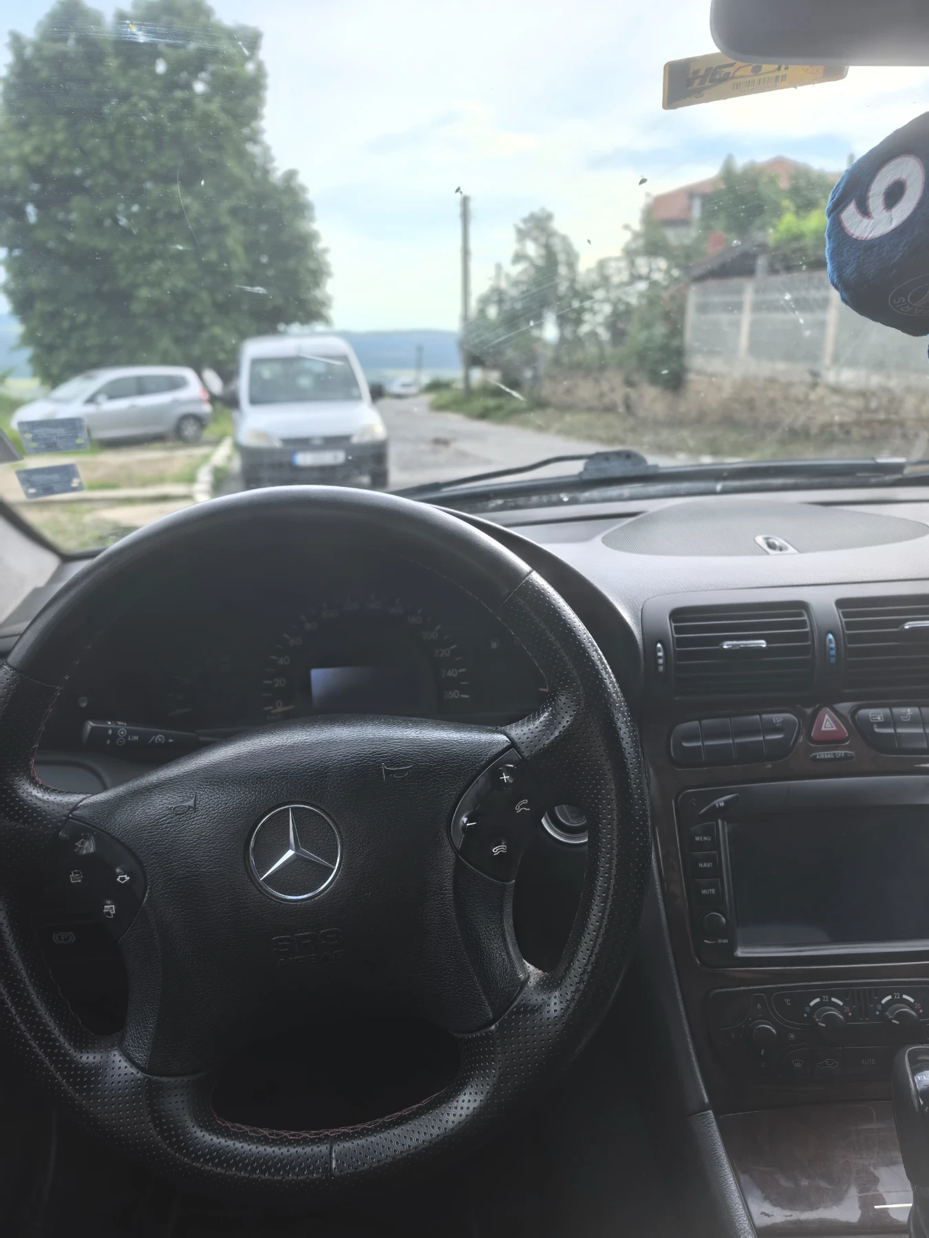 Mercedes-Benz C 270, снимка 11 - Автомобили и джипове - 54728686