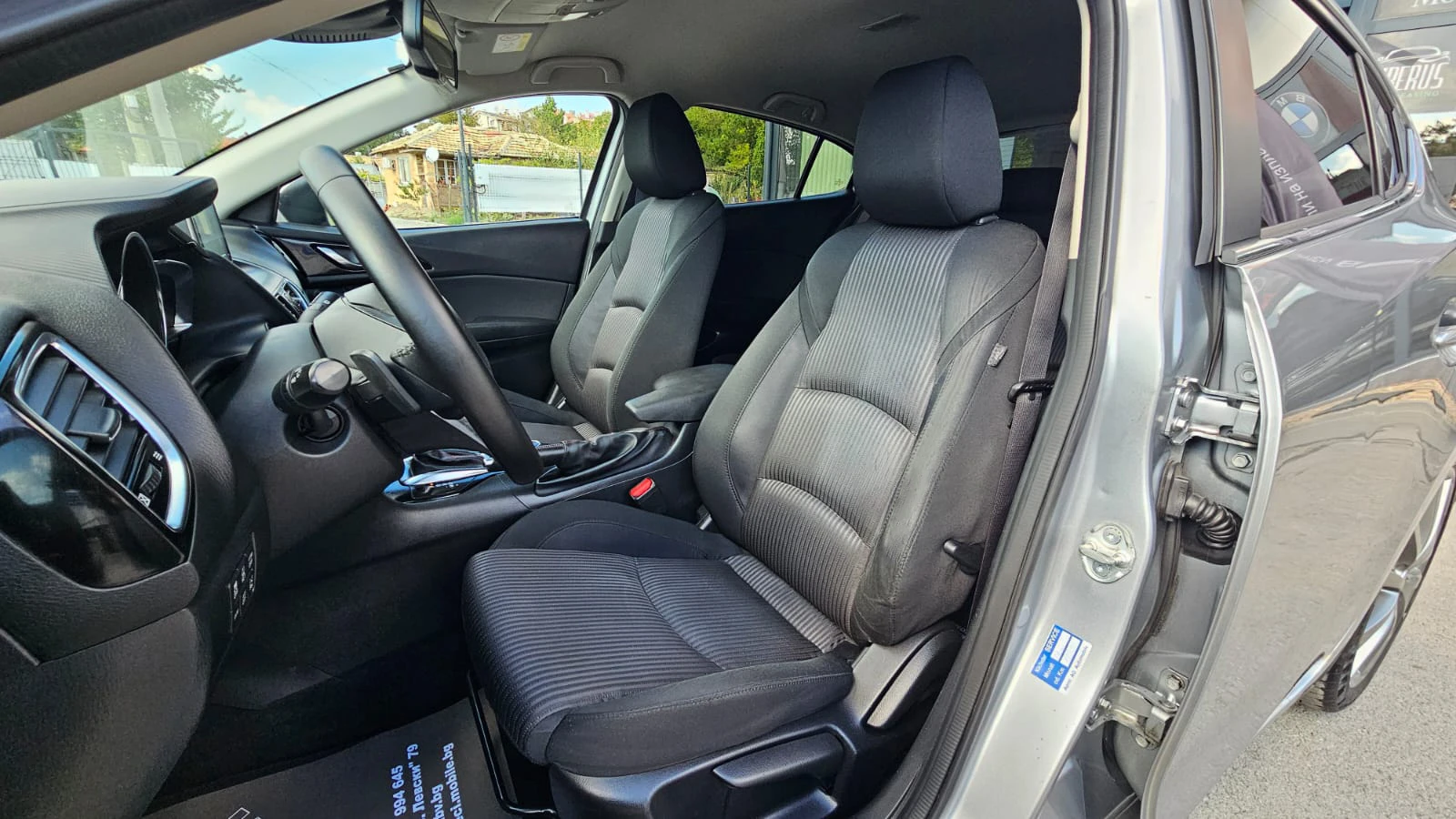 Mazda 3 2.0Sky AUTO CH-8бр ДЖАНТИ-ДИСТРОНИК-ИСТОРИЯ-ЛИЗИНГ, снимка 8 - Автомобили и джипове - 56139161