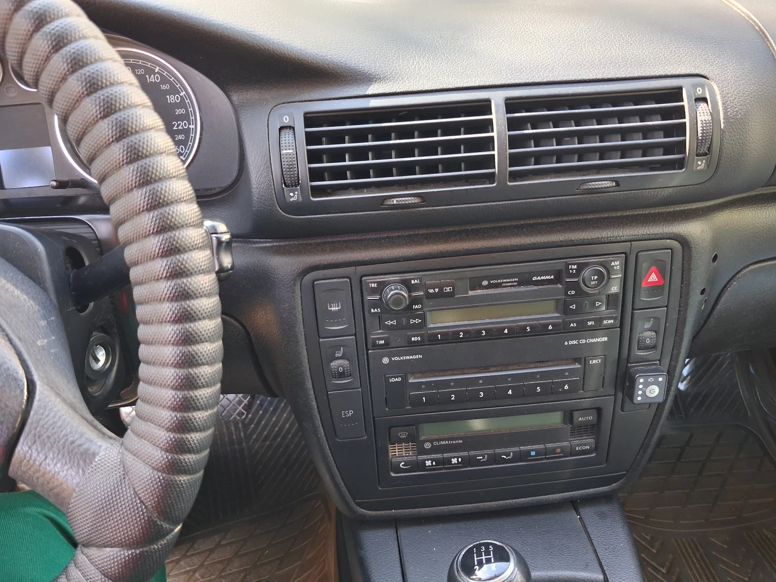 VW Passat, снимка 7 - Автомобили и джипове - 56345742