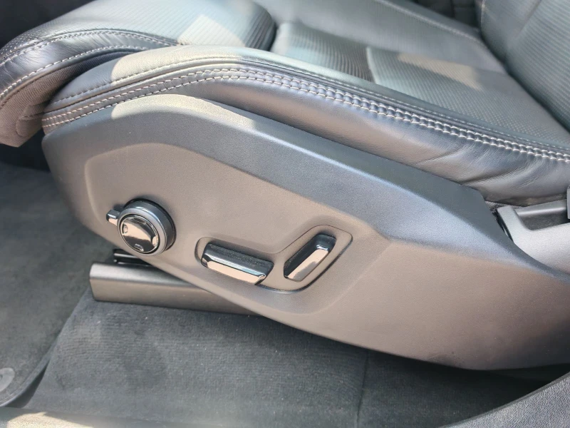 Volvo Xc90 II 2.0TwEn T8 PlugIn Hybrid 7места, снимка 10 - Автомобили и джипове - 53016338