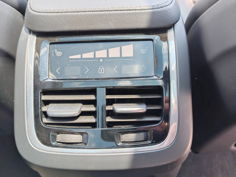 Volvo Xc90 II 2.0TwEn T8 PlugIn Hybrid 7места, снимка 14 - Автомобили и джипове - 53016338