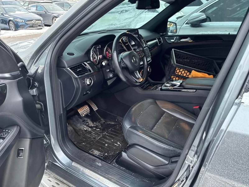 Mercedes-Benz GLE * 550 * CARFAX * БЕЗ ПЪРВОНАЧАЛНА ВНОСКА, снимка 5 - Автомобили и джипове - 53037633