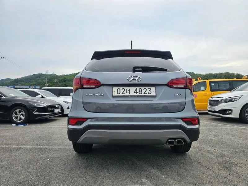 Hyundai Santa fe 2.0, снимка 4 - Автомобили и джипове - 54872426