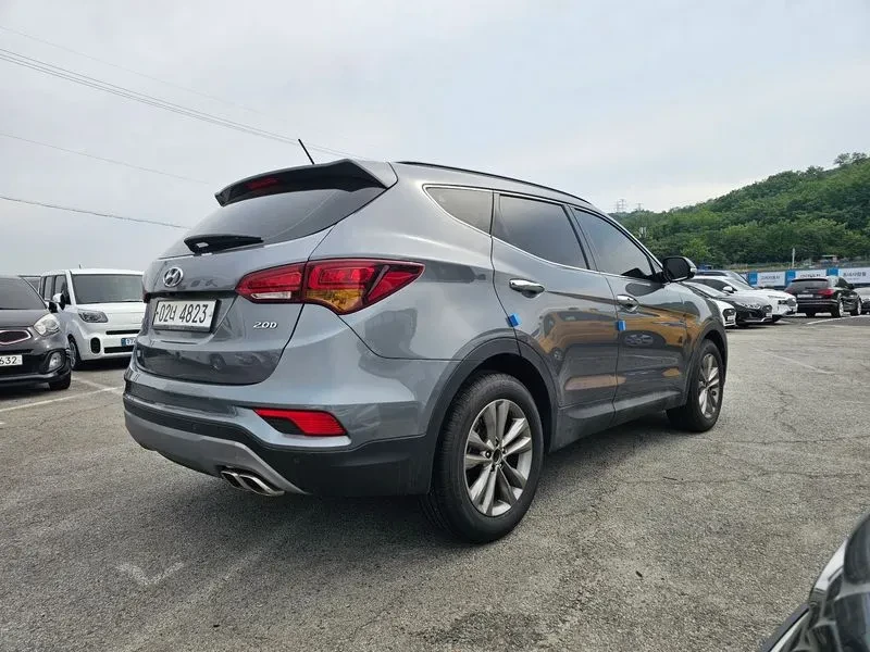 Hyundai Santa fe 2.0, снимка 2 - Автомобили и джипове - 54872426