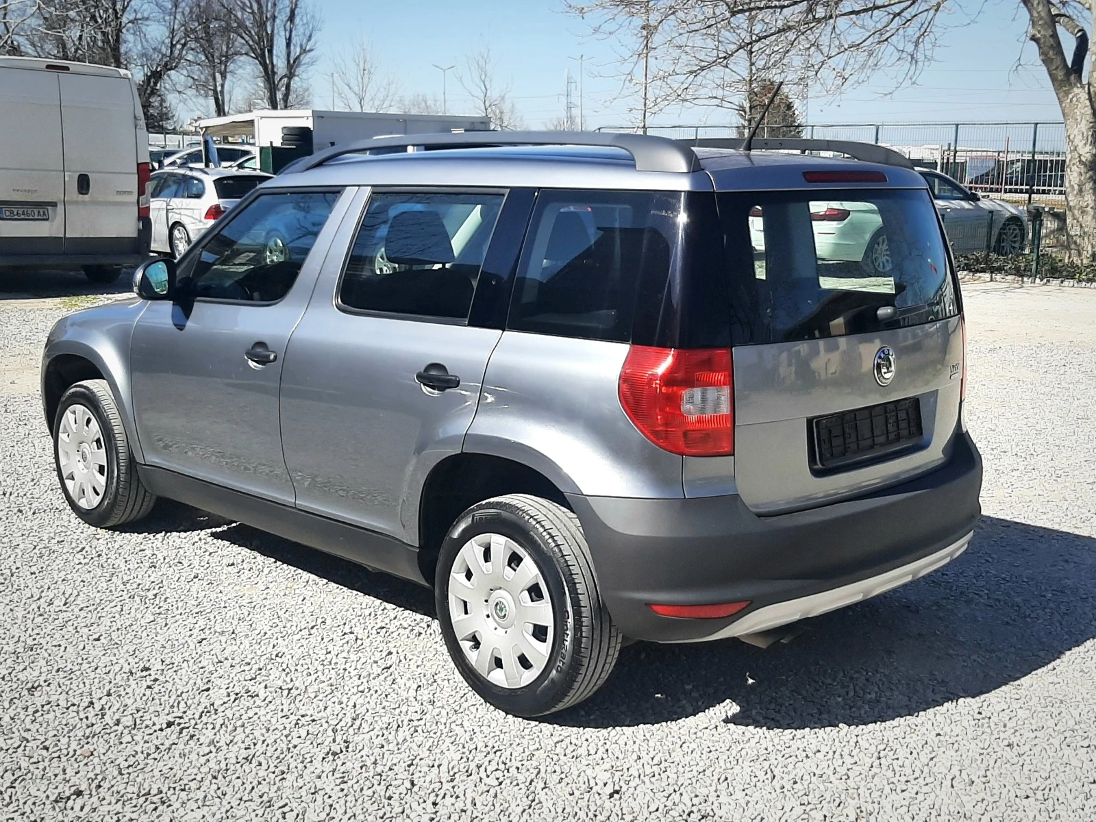 Skoda Yeti 1.6TDI * Н О В А*  - изображение 6