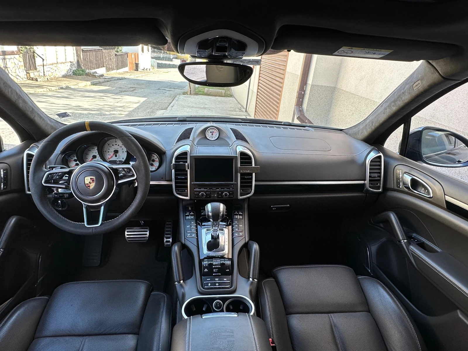 Porsche Cayenne S - изображение 9