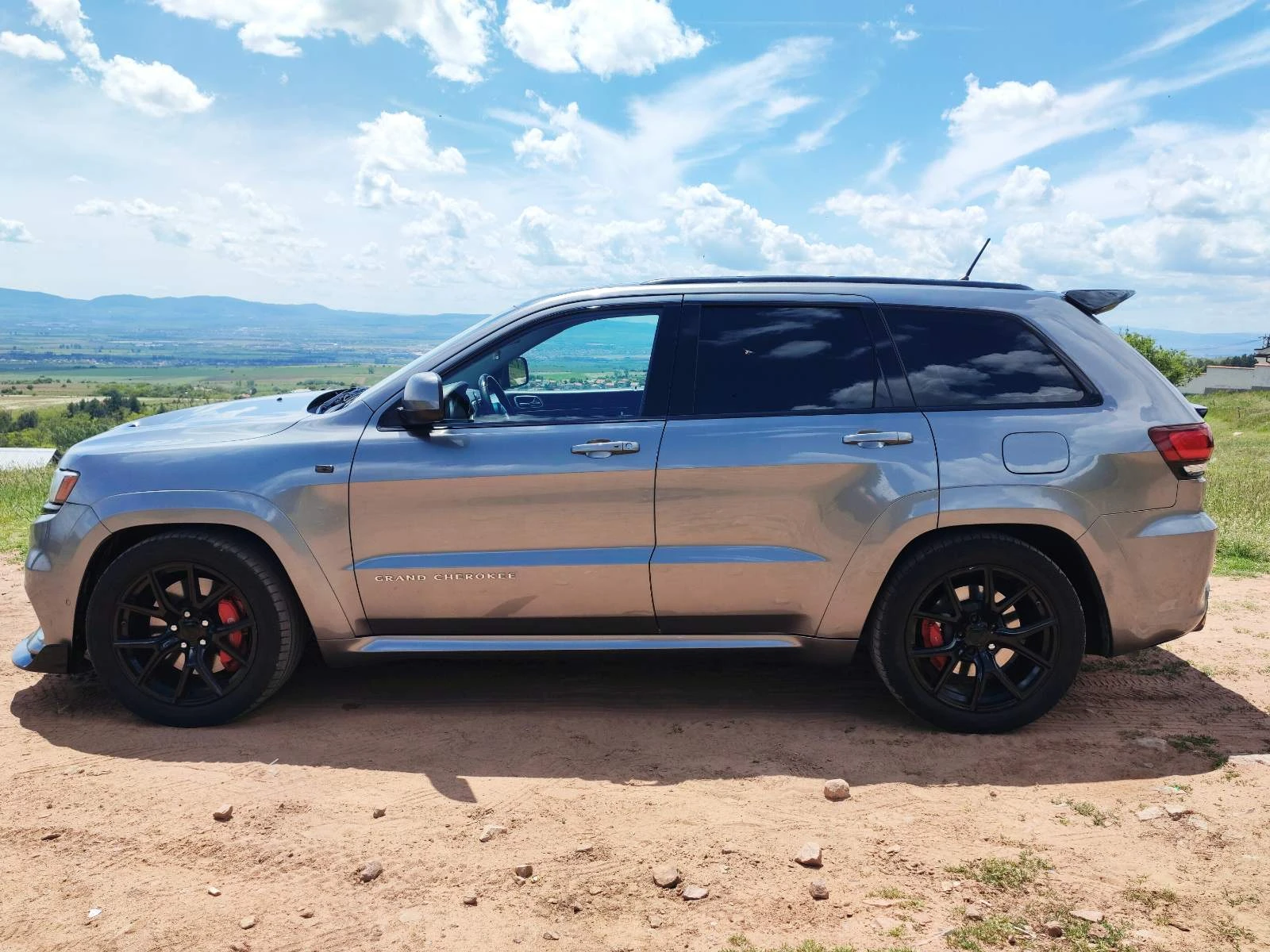 Jeep Grand cherokee 6.4* SRT - изображение 2