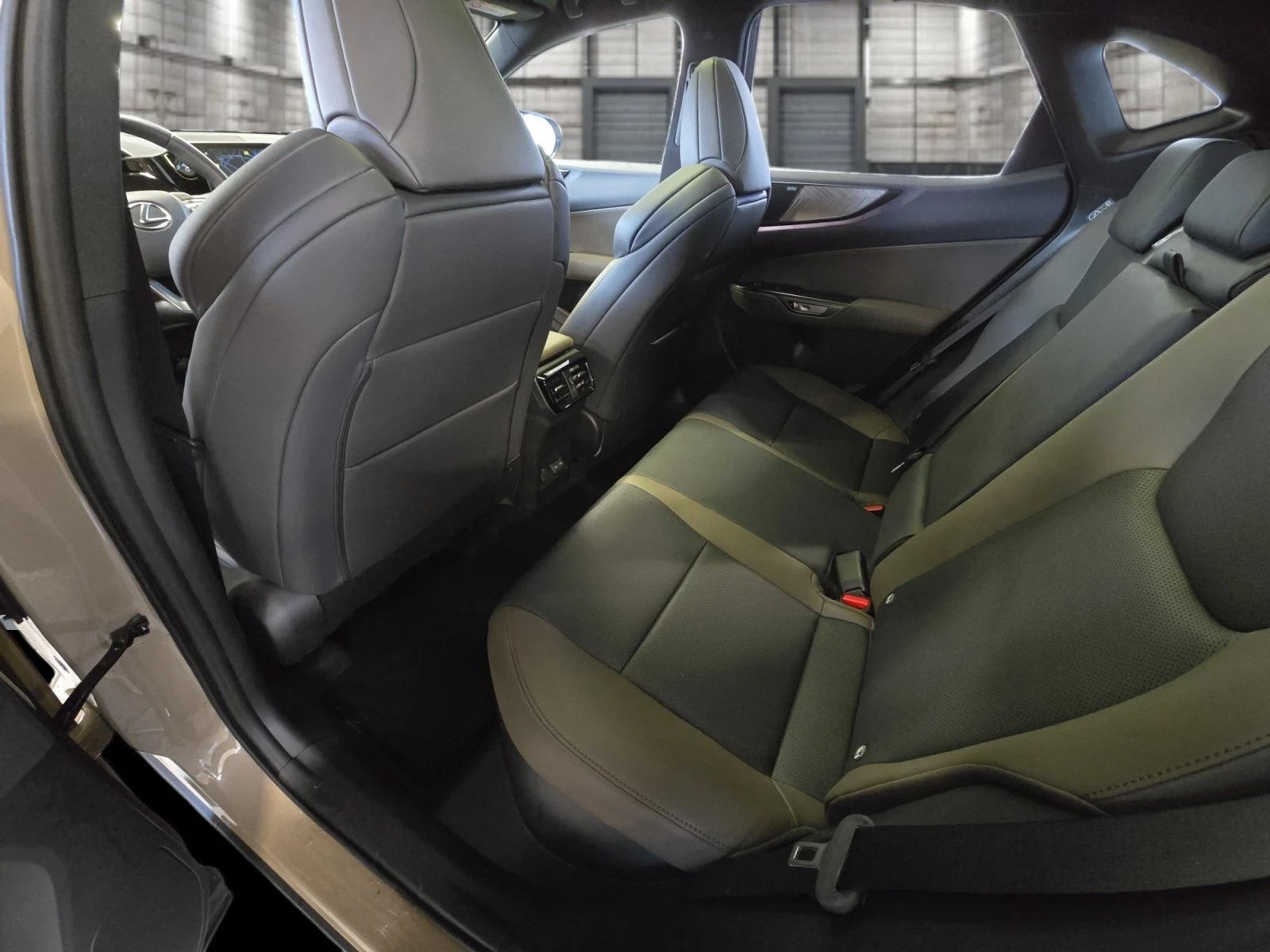 Lexus NX 350h OVERTRAIL* 243HP* ����* HUD* MARKLEV* �������� | Mobile.bg � ����������� 13