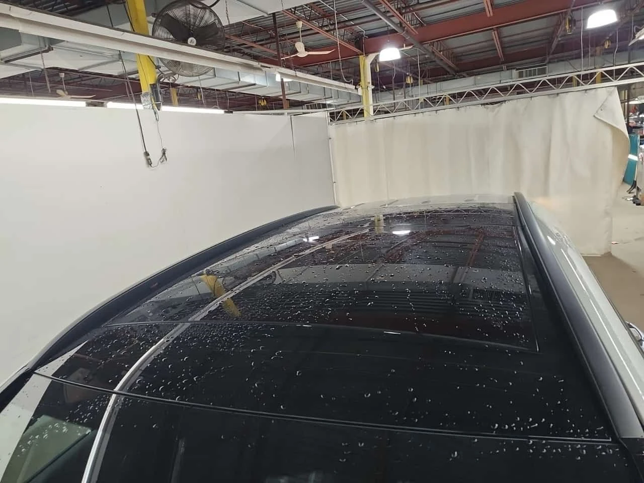 Mercedes-Benz GLC 43 AMG 4MATIC * DISTRONIC* AMBIENTNO* PANORAMA* , снимка 7 - Автомобили и джипове - 53913722