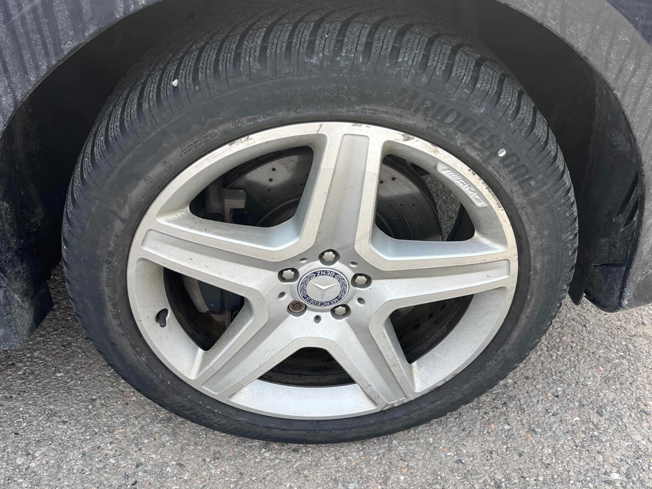 Mercedes-Benz GLE 400 * ДИСТРОНИК* 360 КАМЕРА* 2 ЧИФТА ГУМИ/ДЖАНТИ*   , снимка 6 - Автомобили и джипове - 53976158