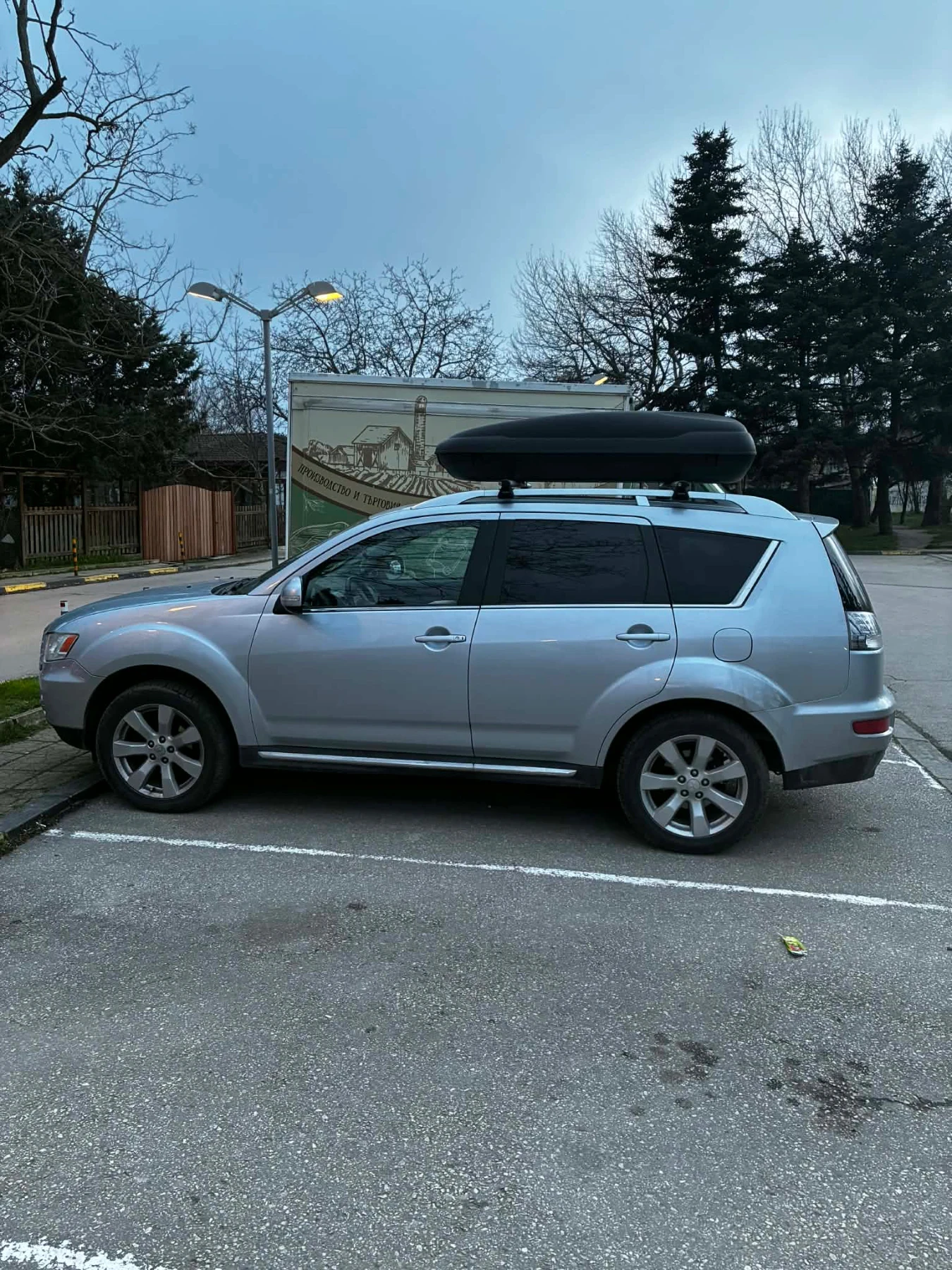 Mitsubishi Outlander 2.2 DID AUTOMATIC, снимка 3 - Автомобили и джипове - 54088859