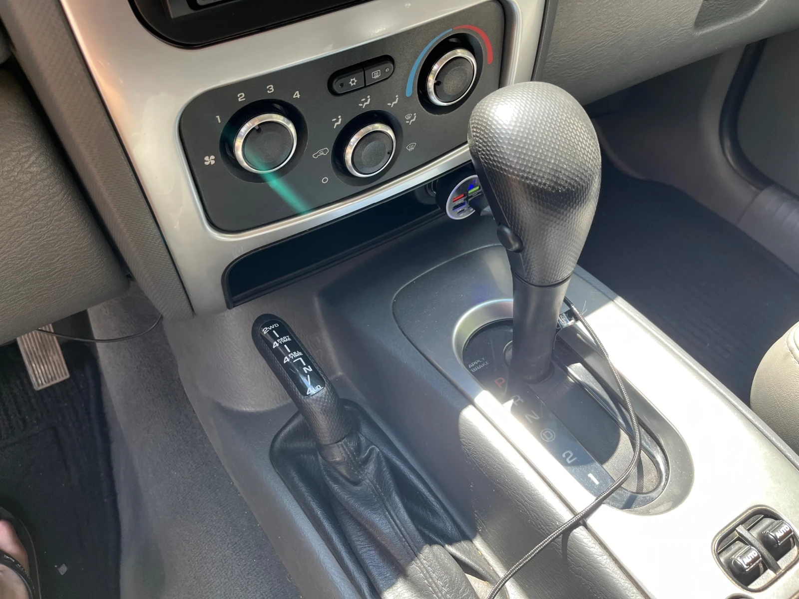Jeep Cherokee 2.8CRD 163 кс, снимка 16 - Автомобили и джипове - 54835604