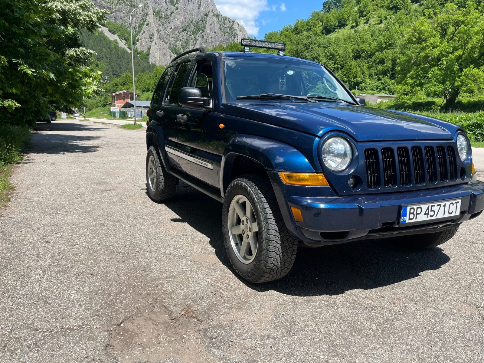 Jeep Cherokee 2.8CRD 163 кс, снимка 6 - Автомобили и джипове - 54835604