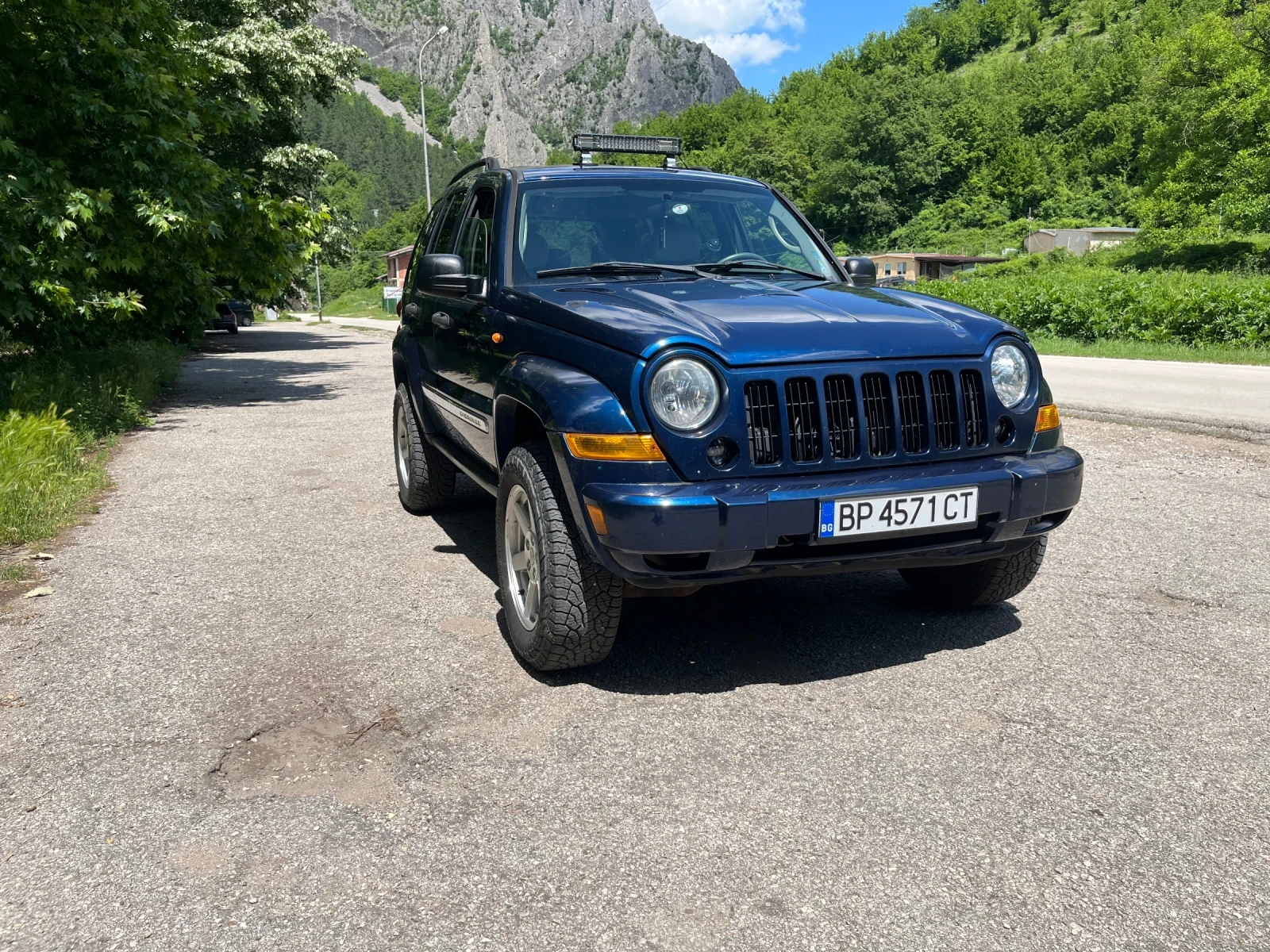 Jeep Cherokee 2.8CRD 163 кс, снимка 9 - Автомобили и джипове - 54835604