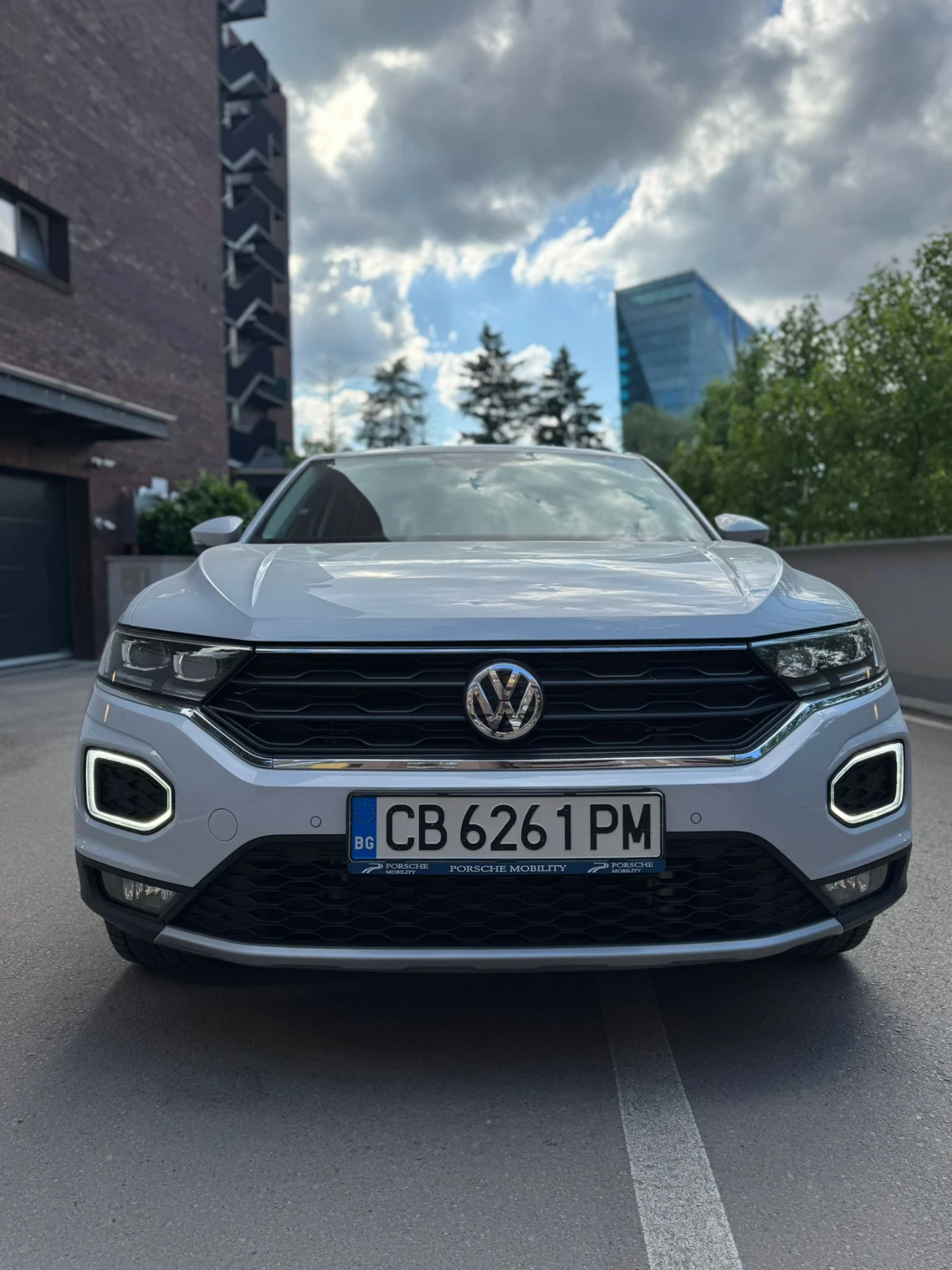 VW T-Roc T-Roc 2.0 AMT (190hp), снимка 3 - Автомобили и джипове - 55000488