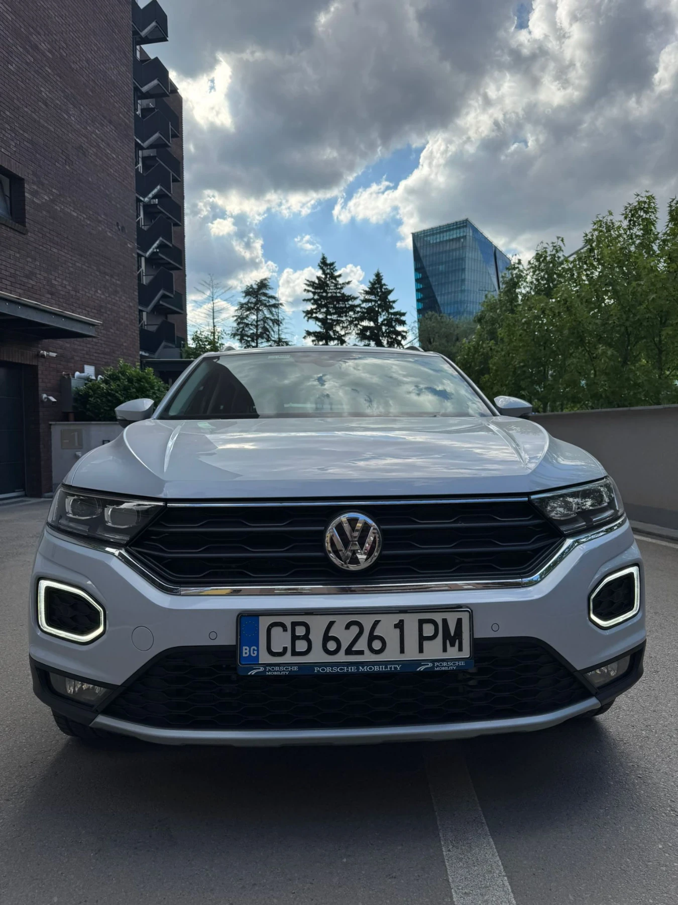 VW T-Roc T-Roc 2.0 AMT (190hp), снимка 7 - Автомобили и джипове - 55000488