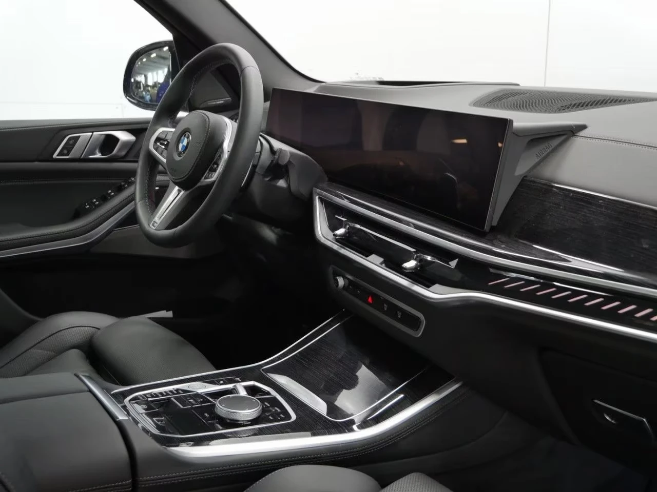 BMW X5 M60i/M SPORT PRO/HEAD UP/360  /HK/INDIVIDUAL, снимка 8 - Автомобили и джипове - 55277811