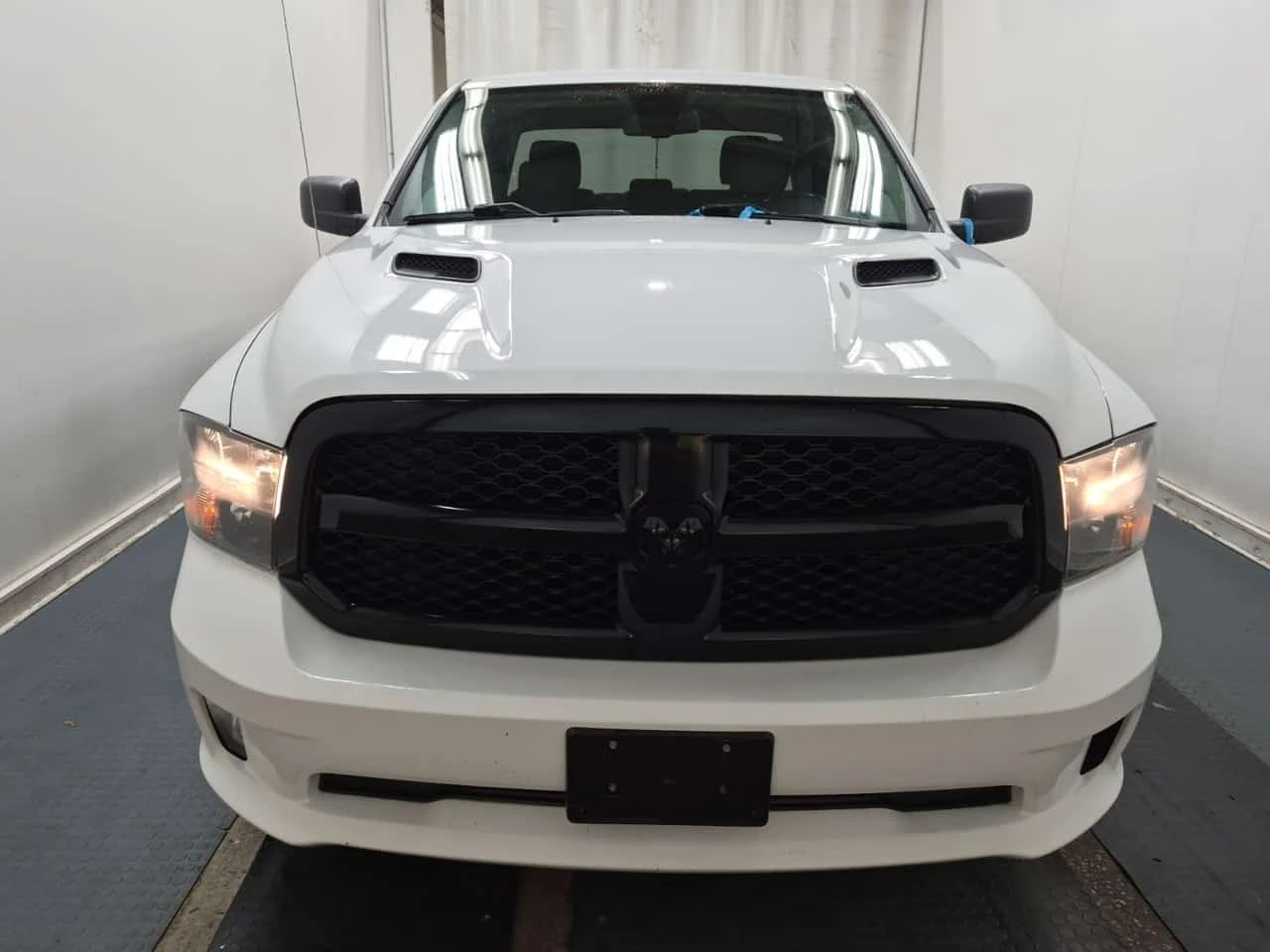 Dodge RAM 1500 * 4x4 Quad Cab 6'4" Box Express *  | Mobile.bg � ����������� 2