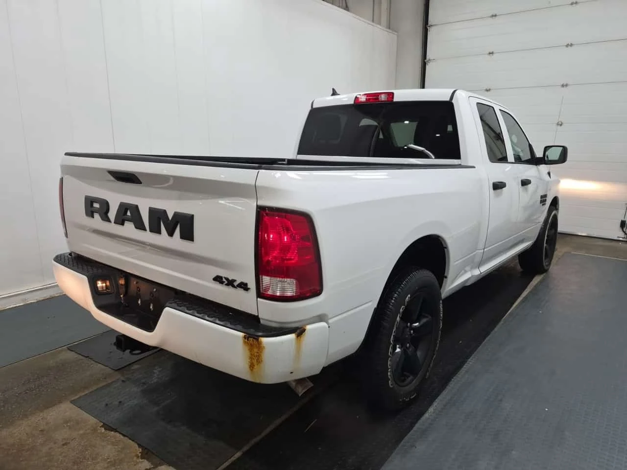 Dodge RAM 1500 * 4x4 Quad Cab 6'4" Box Express *  | Mobile.bg � ����������� 4