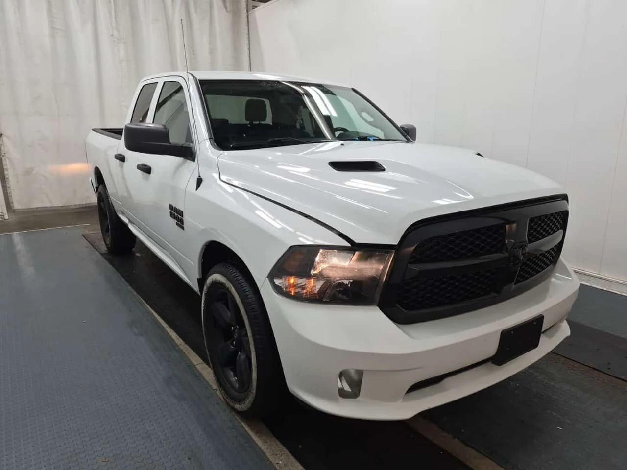 Dodge RAM 1500 * 4x4 Quad Cab 6'4" Box Express *  | Mobile.bg � ����������� 3
