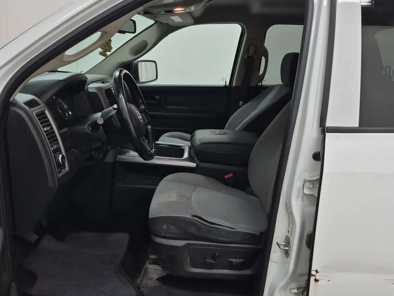 Dodge RAM 1500 * 4x4 Quad Cab 6'4" Box Express *  | Mobile.bg � ����������� 9